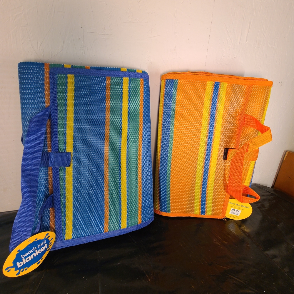 Big Lots Beach Blanket 76 x 59 in Blue Orange Yellow Green Plastic Outdoor